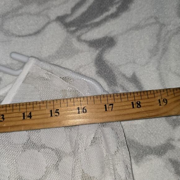 Unique Spectrum White Ruffle Sleeve Polka Dot Blouse Size L - Picture 8 of 8